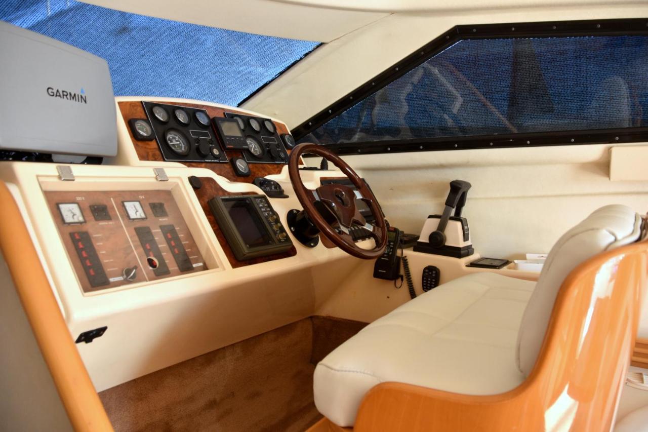 圣米格尔德阿沃纳 Luxury Yacht Kamikara酒店 外观 照片